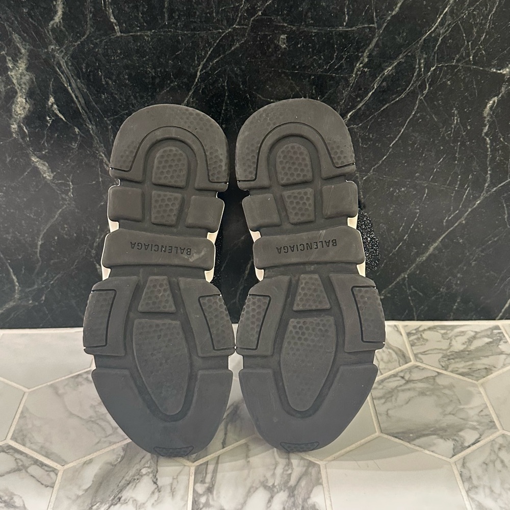 Sparkly Balenciaga speed sneakers 🪩 - Picture 6 of 9